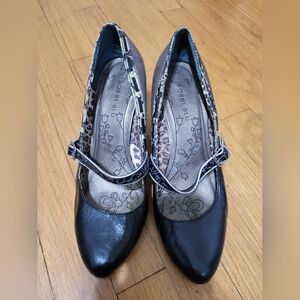 Bobbi Blu Awaken Black/Brown Leather Mary Jane Pumps Sz 9